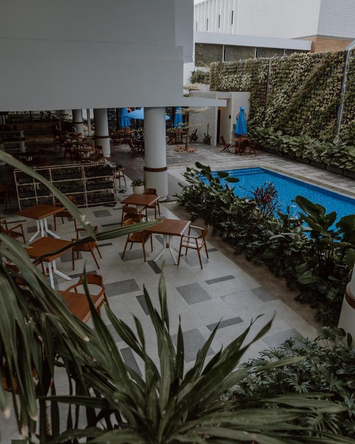 Rayz UMM Hotel Malang Kültér fotó