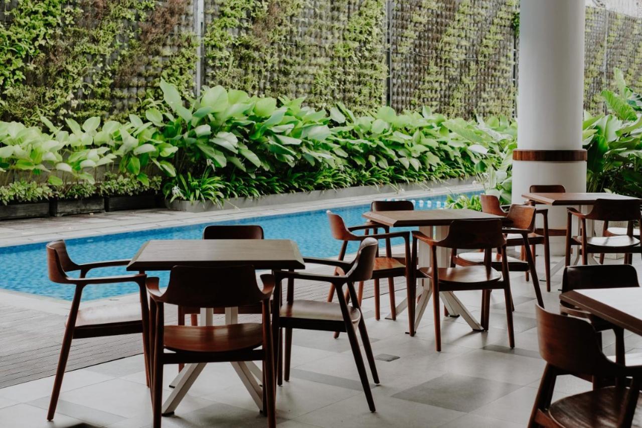 Rayz UMM Hotel Malang Kültér fotó