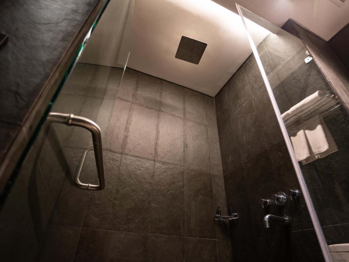 Rayz UMM Hotel Malang Kültér fotó