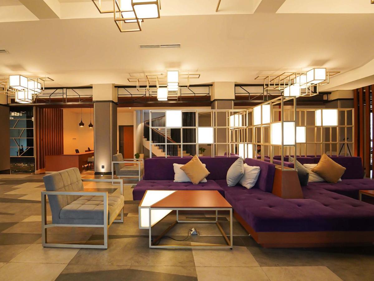 Rayz UMM Hotel Malang Kültér fotó